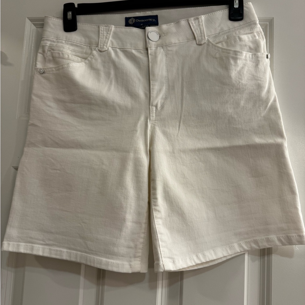 Democracy Cream Women's Bermudas